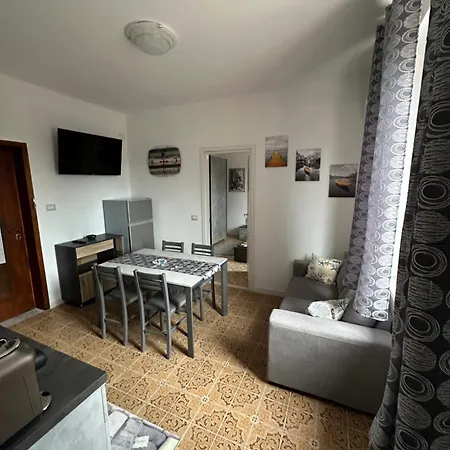 Casa Bettina Apartment *
